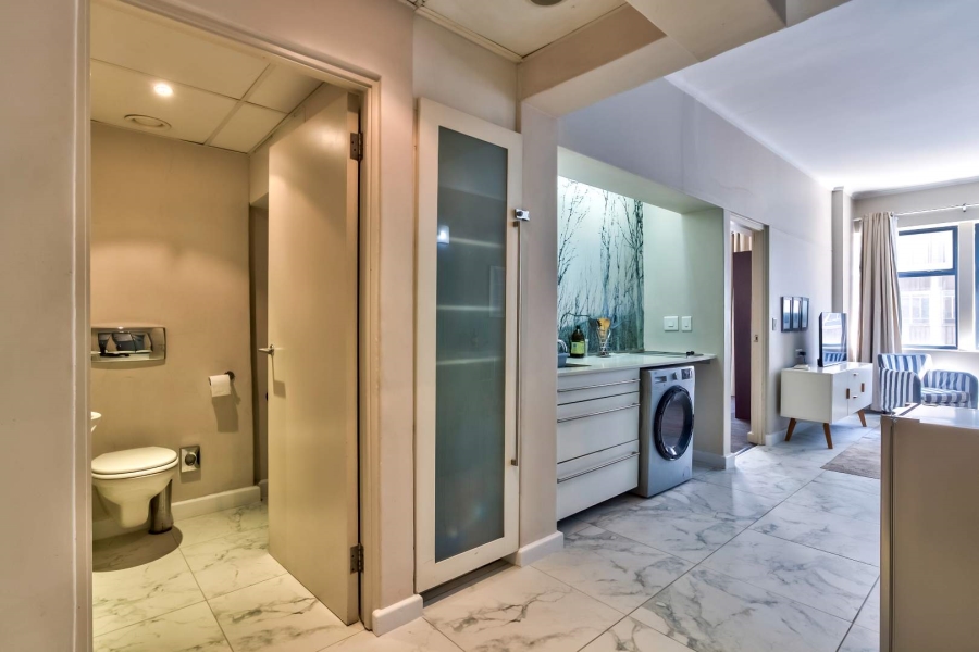 1 Bedroom Property for Sale in Cape Town City Centre Western Cape
